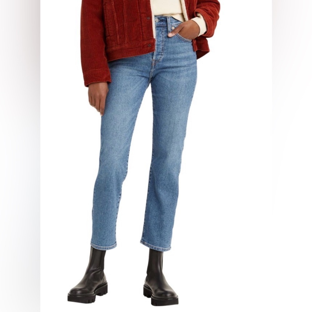 Levi's Wedgie Straight High Rise Jeans